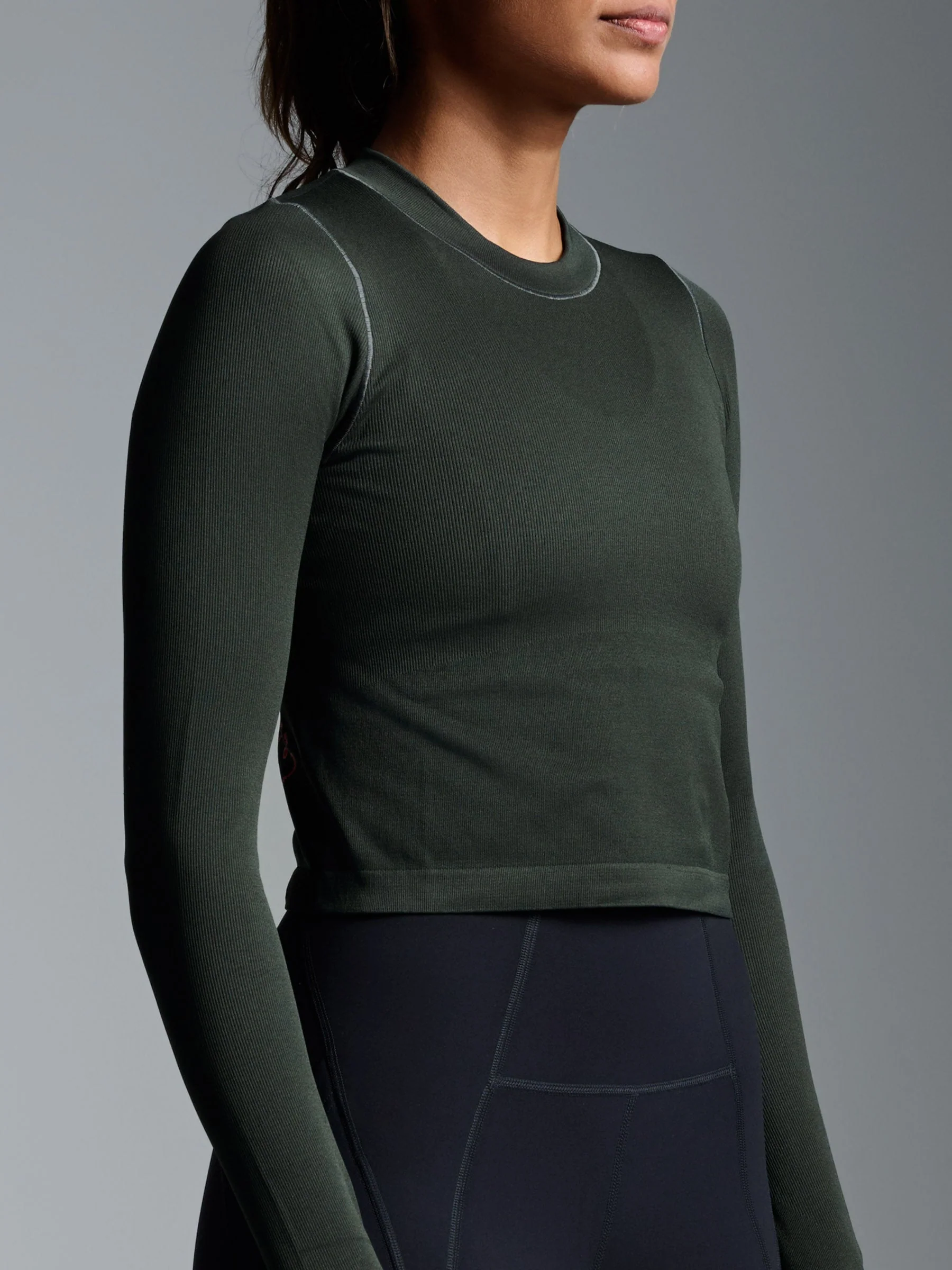 POWER CROP Long Sleeve Top Olive - Image 4