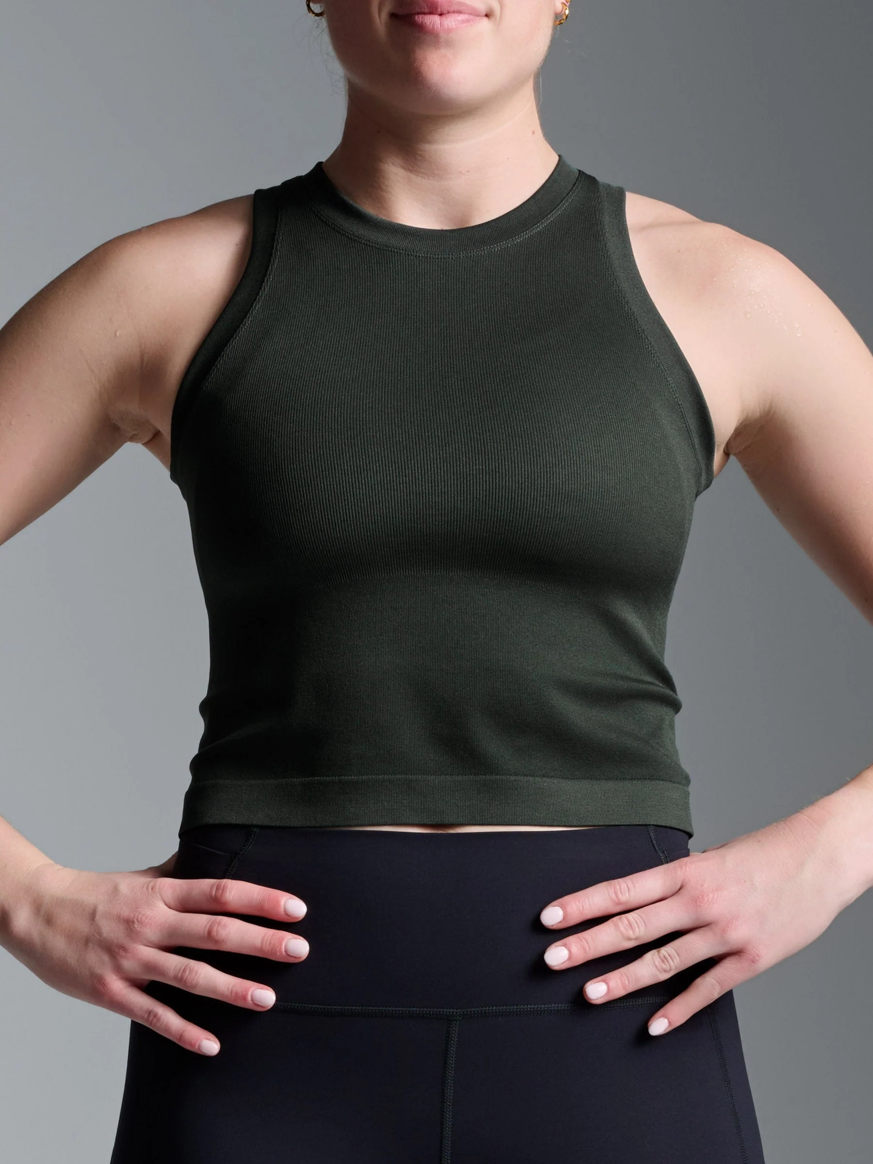 POWER CROP Tank Olive - Image 4